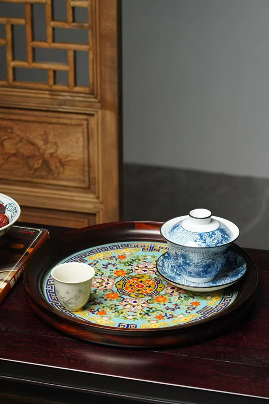 大红酸枝珐琅彩圆盘